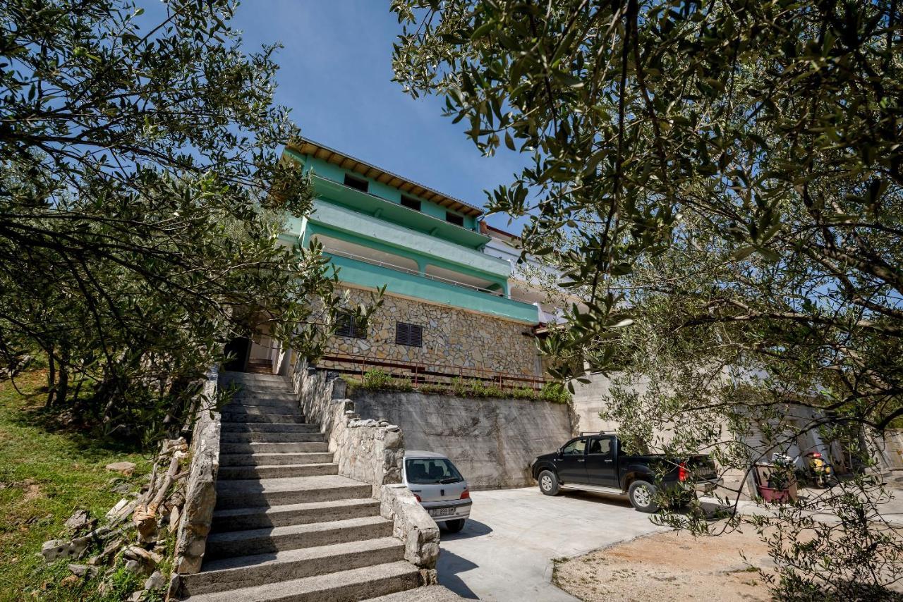 Picic Guesthouse Luka  Exterior photo